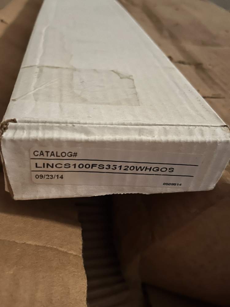 Surplus Philips/Day-Brite LINCS Under-Cabinet Task Fixtures — Model LINCS100FS35120WHGOS